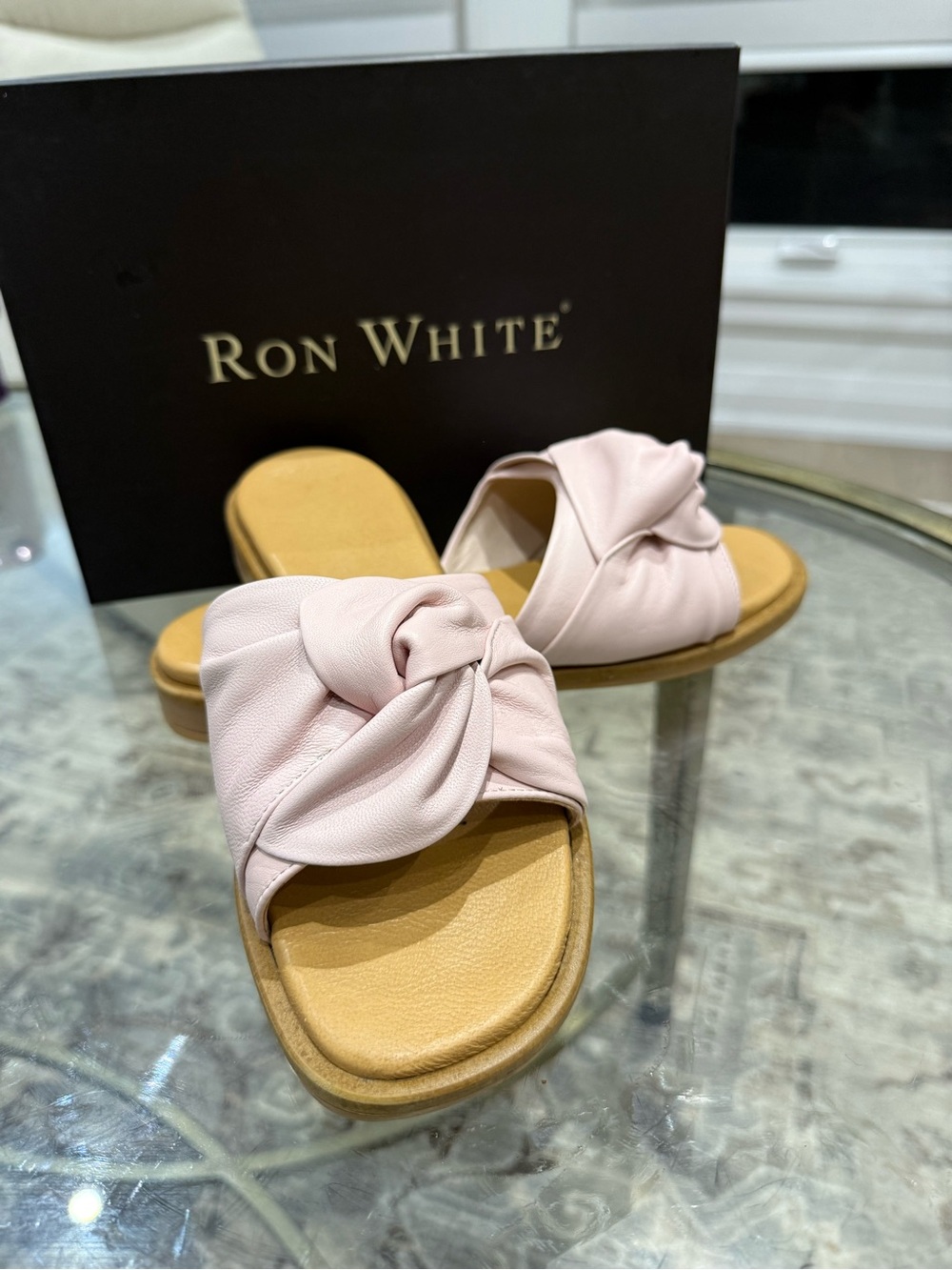 NWT Ron White Blush nappa leather Slide Sandals